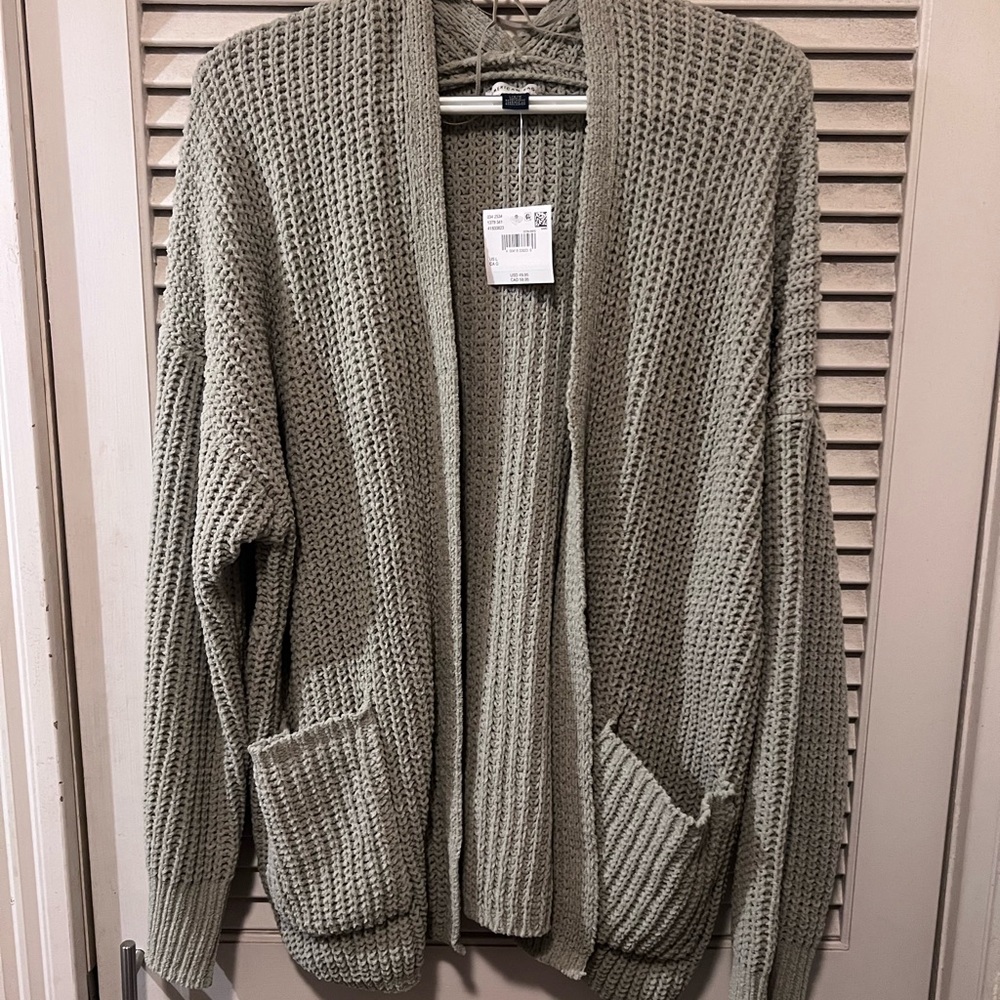 American Eagle Outfitters Olive Green Chunky Knit Sweater